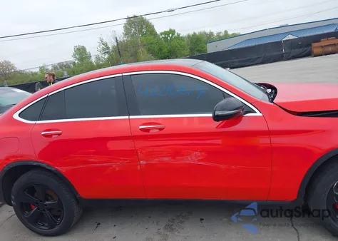 2017 Mercedes-Benz Glc 300 Coupe 4Matic z USA, uszkodzony, nr VIN WDC0J4KB2HF150357